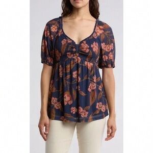 Floral Navy Top